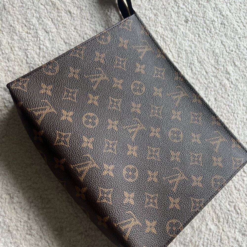 Louis Vuitton Monogram Toiletry Pouch 26